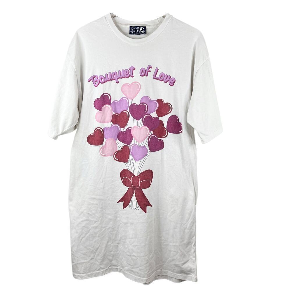 Vintage Starlit Dreams Banquet of Love Heart Balloons Sleeping T-Shirt‎ OSFA